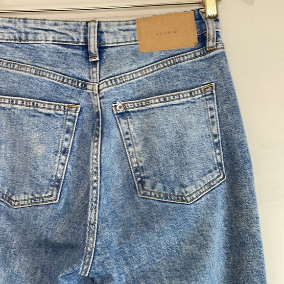 H&M &Denim Mom Jeans Ultra High Waist Ankle Blue Medium Wash Button Fly Size 2 - Picture 5 of 12